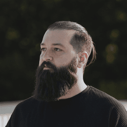 Une image de profil de mrpugo